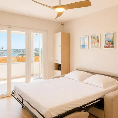 Maison Vue Plages Et Port De Sanary à Pied